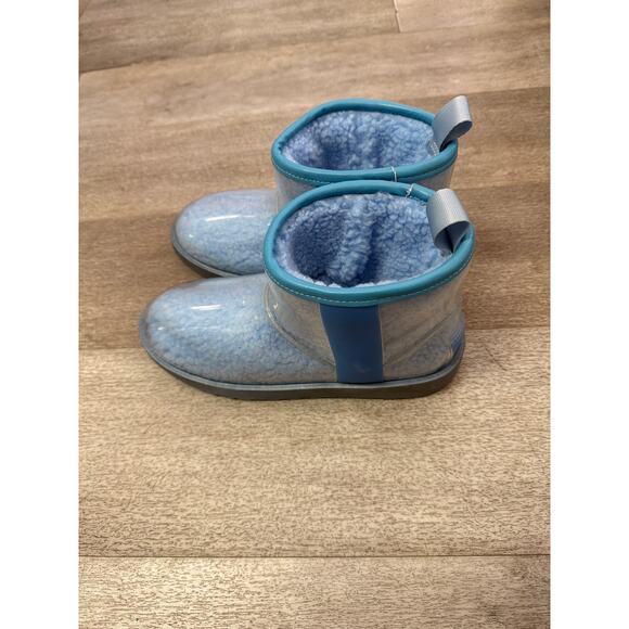 Cape Robbin Faux Fur Lined Rain Boots. New in box.